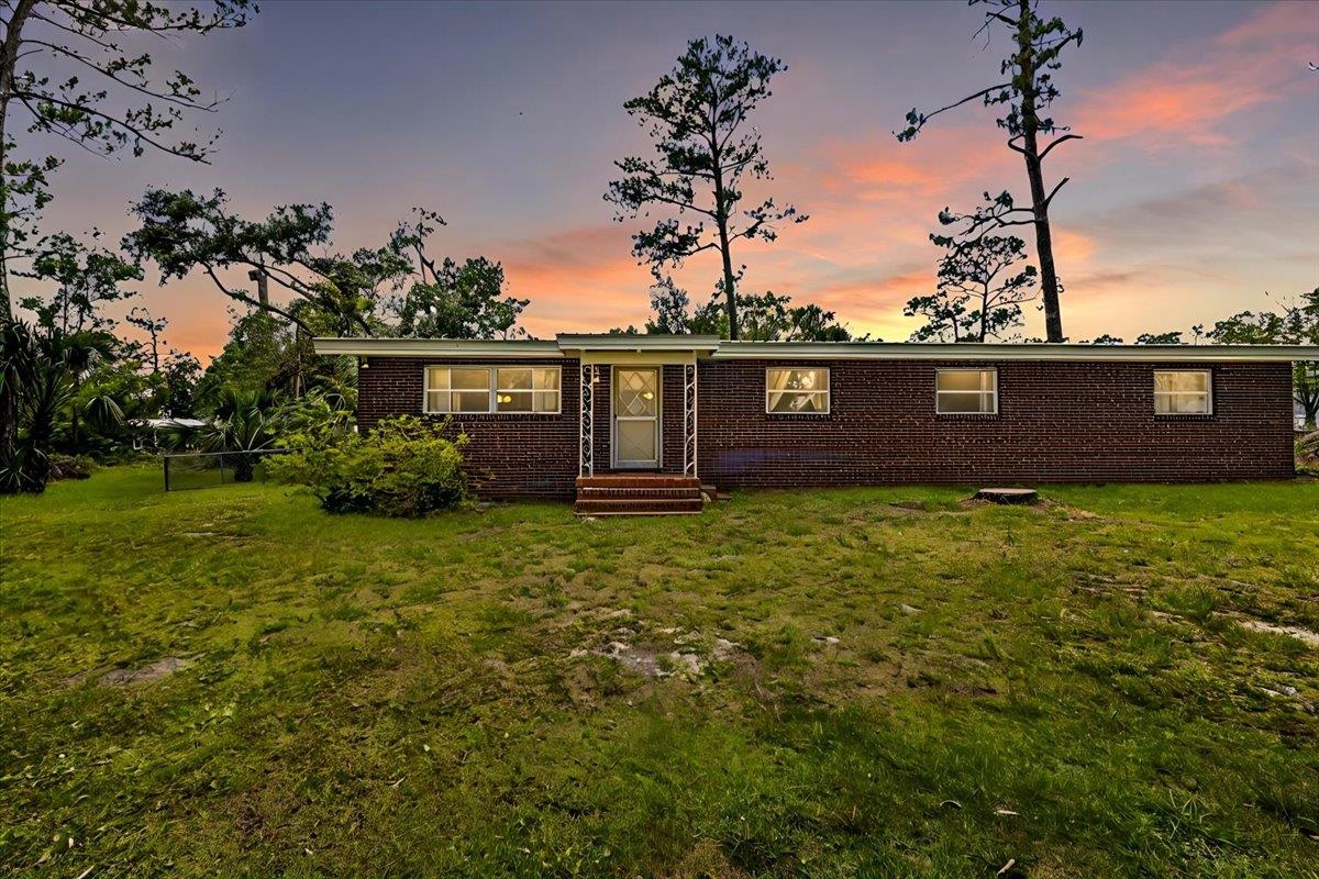Manila Ave, Perry, FL 32347