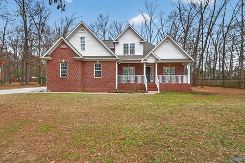 115 Whitt Haven Dr, Toney, AL, 35773-8935 | Card Image