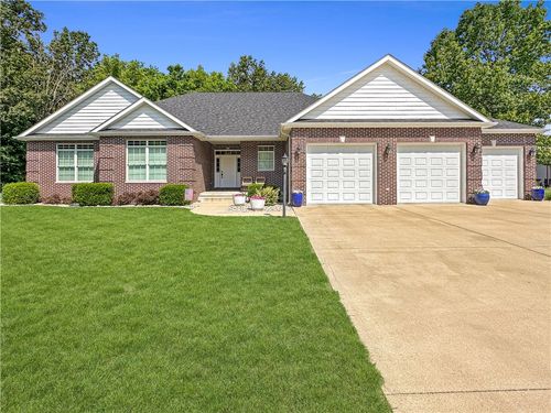36 Queens Pt, Mattoon, IL, 61938-9029 | Card Image
