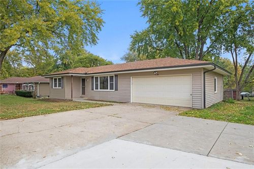 501 S 20th St, Leavenworth, KS, 66048-6810 | Card Image