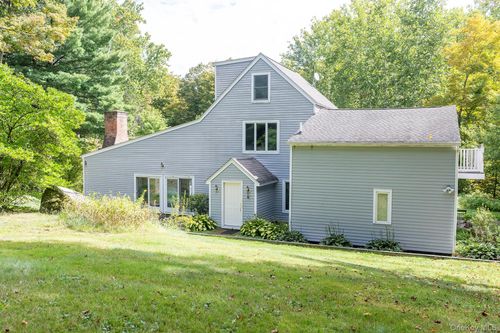 28 Clinton Corners Rd, Salt Point, NY, 12578-2503 | Card Image