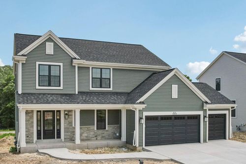 N174W20616 Laurel Springs Circle, Jackson, WI, 53037 | Card Image