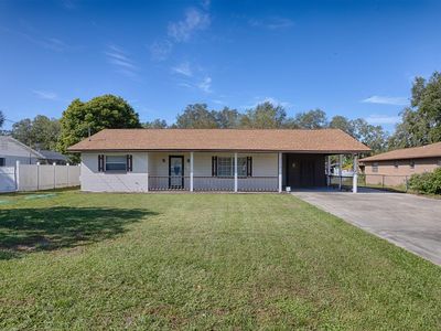 27719 Lois Drive, House other with 3 bedrooms, 2 bathrooms and null parking in Tavares FL | Image 2