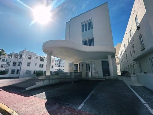 s-306-3700 Collins Ave, Miami Beach, FL, 33140-4072 | Card Image