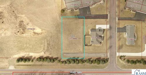 2601 8th St Ne, Waseca, MN, 56093-1839 | Card Image