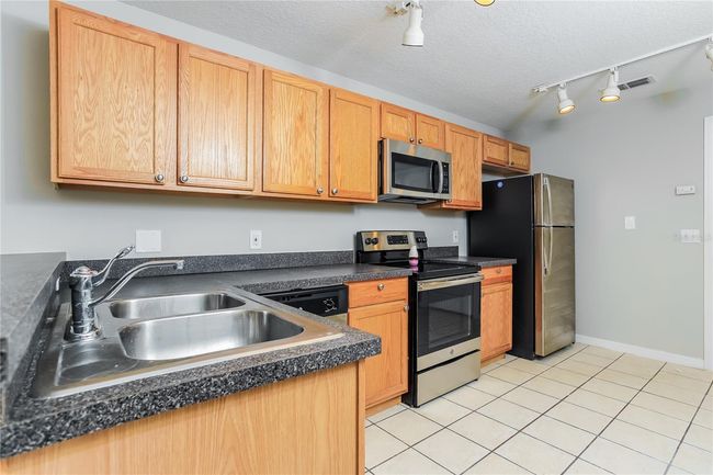 248 Scrub Jay Way, House other with 3 bedrooms, 3 bathrooms and null parking in DAVENPORT FL | Image 6