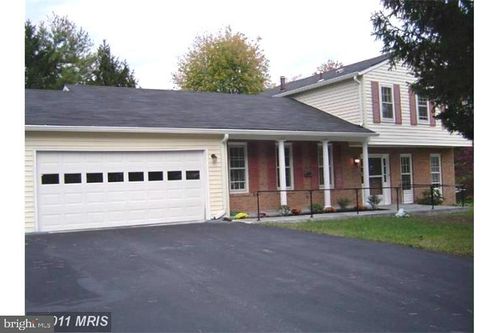 1 Apricot Ct, NORTH POTOMAC, MD, 20878-2326 | Card Image