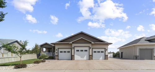 2703 56 St, Camrose, AB, T4V4A3 | Card Image