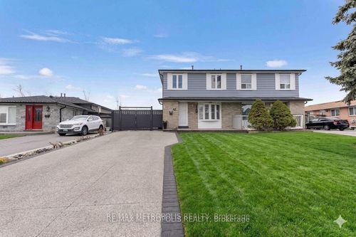 42 Gulliver Cres, Brampton, ON, L6S1S9 | Card Image