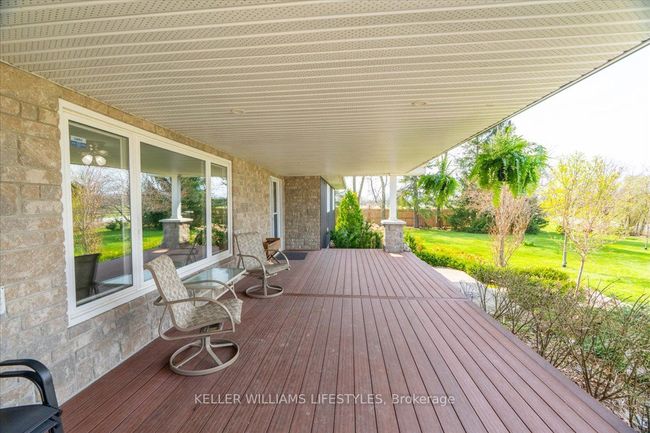 4609 Douglas Line, House other with 4 bedrooms, 2 bathrooms and 5 parking in Town Of Plympton Wyoming ON | Image 6
