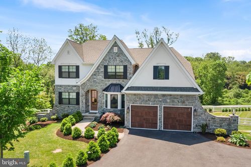 16 Autumn Blaze Ln, WEST GROVE, PA, 19390-0090 | Card Image
