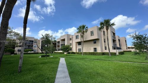 apt-315-10425 Sw 112th Ave, Miami, FL, 33176-8215 | Card Image