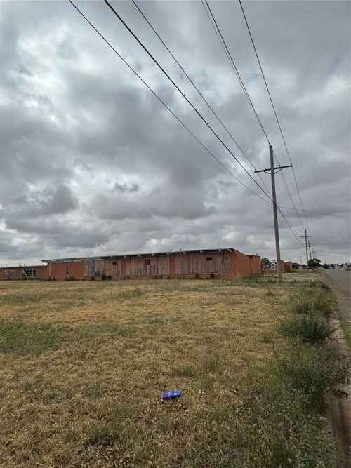 1900 Walter Griffin St, Plainview, TX, 79072 | Card Image