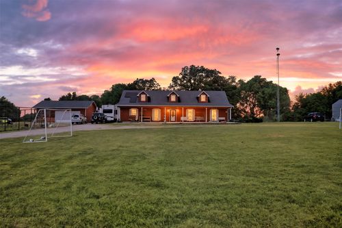 3823 Nw State Highway 11, Bonham, TX, 75418-8779 | Card Image