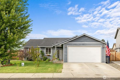 2005 W Peakview Dr, Ellensburg, WA, 98926-2396 | Card Image