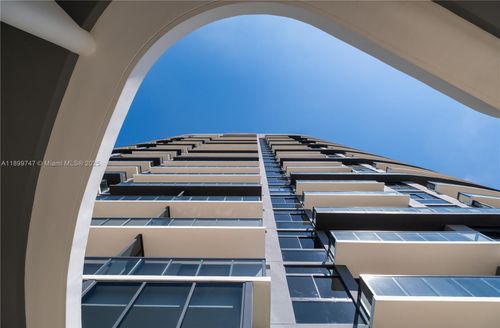 apt-607-101 Diplomat Pkwy, Hallandale Beach, FL, 33009-3889 | Card Image