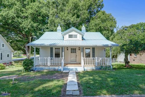 1014 Walnut St, Reidsville, NC, 27320-4940 | Card Image