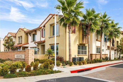 19109 Azul Ln, Huntington Beach, CA, 92648-2206 | Card Image