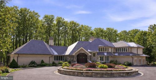 11940 River Rd, POTOMAC, MD, 20854-1244 | Card Image