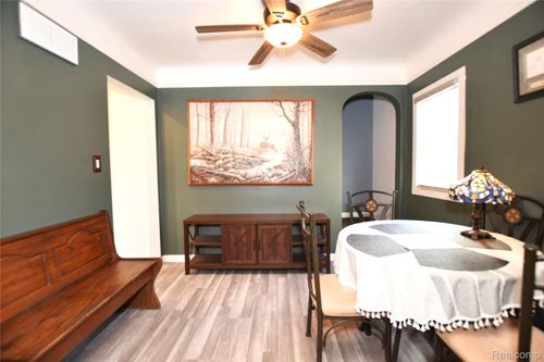 4133 Custer Ave, Flint, MI, 48507-2725 | Card Image