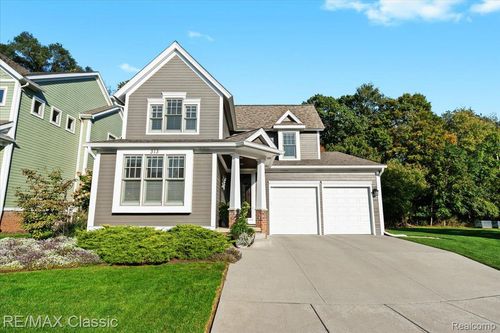 313 River Wood Trl, Milford, MI, 48381-2474 | Card Image