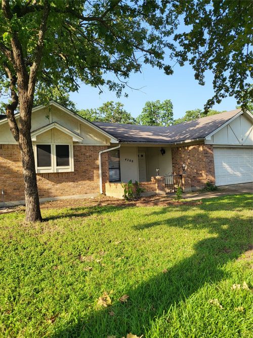 4200 Pyracantha Dr, Arlington, TX, 76017-4653 | Card Image