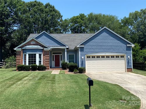 119 Southhaven Dr, Mooresville, NC, 28117-7563 | Card Image