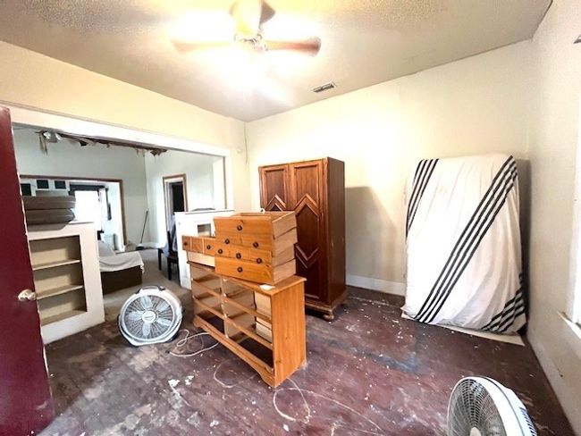 206 Hinton St, House other with 2 bedrooms, 2 bathrooms and null parking in Three Rivers TX | Image 18