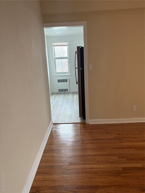 apt-6a-24 Mulford Pl, Hempstead, NY, 11550-2114 | Card Image
