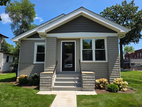 1819 Victoria Ave, North Chicago, IL, 60064-2145 | Card Image