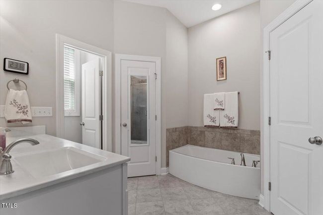 25-220 W Winmore Ave [2285161]_25 | Image 15