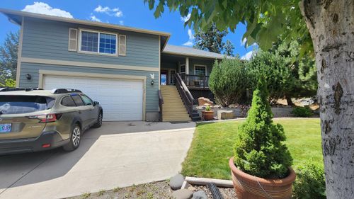 11325 Nw Irvine Ave, Prineville, OR, 97754-7601 | Card Image