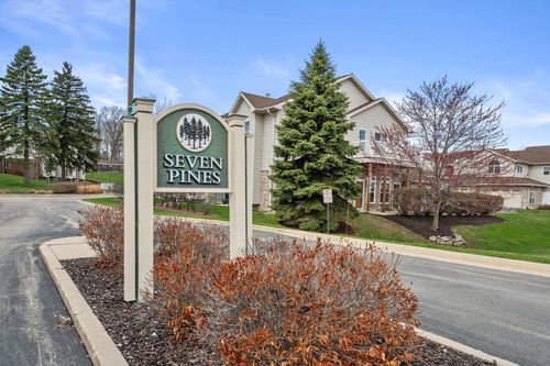 W140N9964 Seven Pines Way, Germantown, WI, 53022-6633 | Card Image