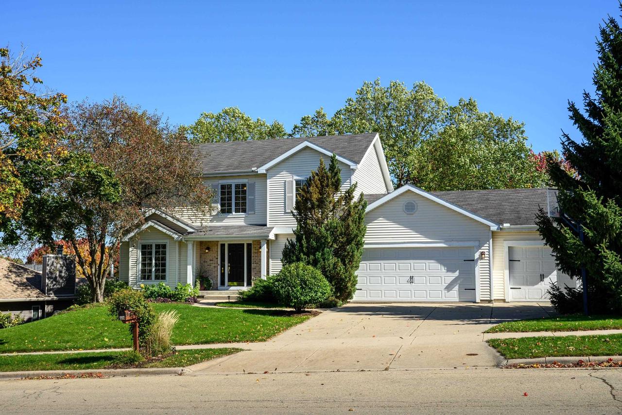 992 Autumn Woods Ln, For Sale in Oregon - eXp Realty