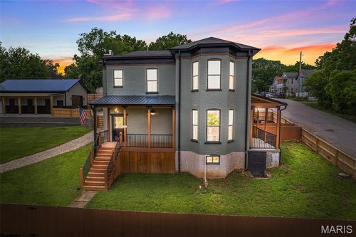 422 N 2nd St, De Soto, MO, 63020-1502 | Card Image