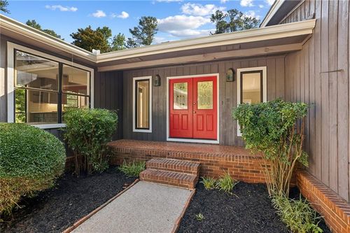 230 Hollyberry Ct, Roswell, GA, 30076-1213 | Card Image
