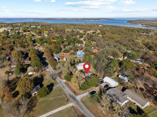 136 Cottonwood Ln, Pottsboro, TX, 75076-6062 | Card Image