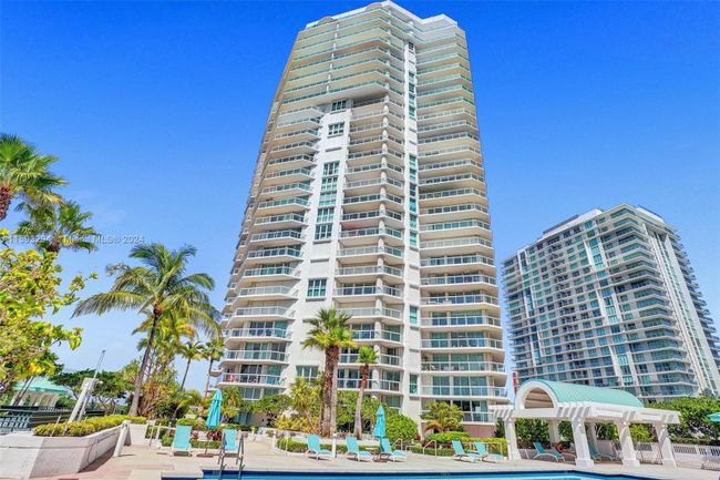 2651 - 16500 Collins Ave, Condo with 3 bedrooms, 3 bathrooms and null parking in Sunny Isles Beach FL | Image 10