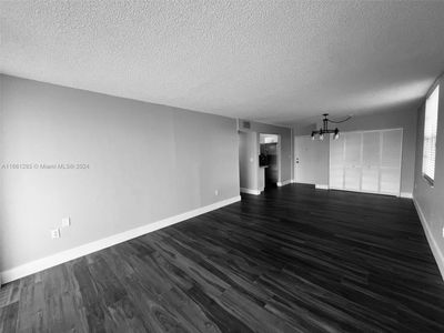 B-201 - 13120 Sw 92 Av, Condo with 2 bedrooms, 1 bathrooms and null parking in Miami FL | Image 3