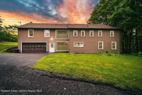 10 Schillings Xing, Canaan, NY, 12029-2922 | Card Image