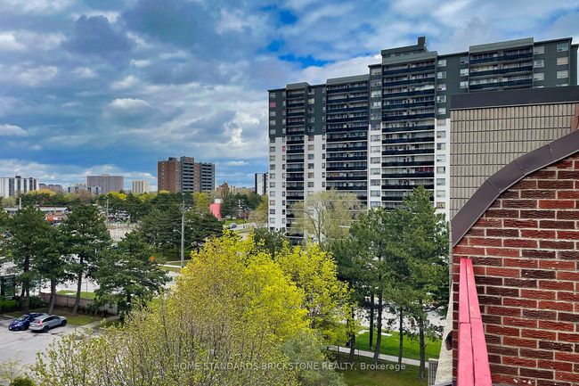 255 - 10 Eddystone Ave, Condo with 3 bedrooms, 2 bathrooms and 1 parking in North York ON | Image 29