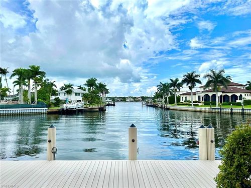 2450 Tarpon Rd, NAPLES, FL, 34102-1556 | Card Image