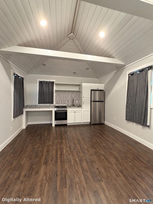 8-179 Montauk Avenue, New London, CT, 06320 | Card Image