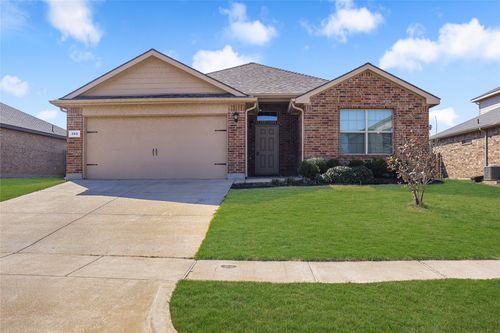 302 Triple Crown Ln, Ponder, TX, 76259-1513 | Card Image