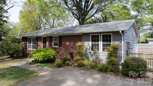 326 Tanner St, Rutherfordton, NC, 28139-3146 | Card Image
