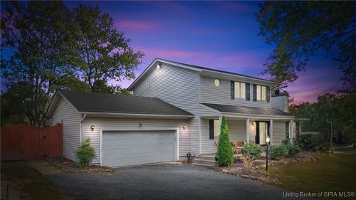 111 Trimingham Rd, New Albany, IN, 47150-5472 | Card Image