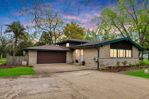 2N629 Jefferson St, West Chicago, IL, 60185-1579 | Card Image