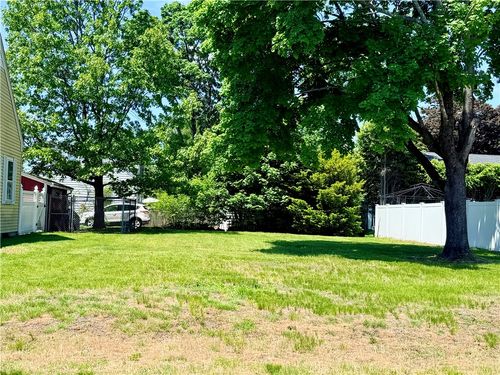 105 Second Street, Pawtucket, RI, 02861 | Card Image