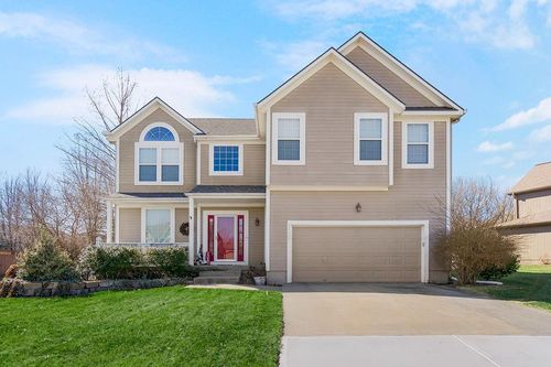 20907 W 53rd Ter, Shawnee, KS, 66218-9244 | Card Image