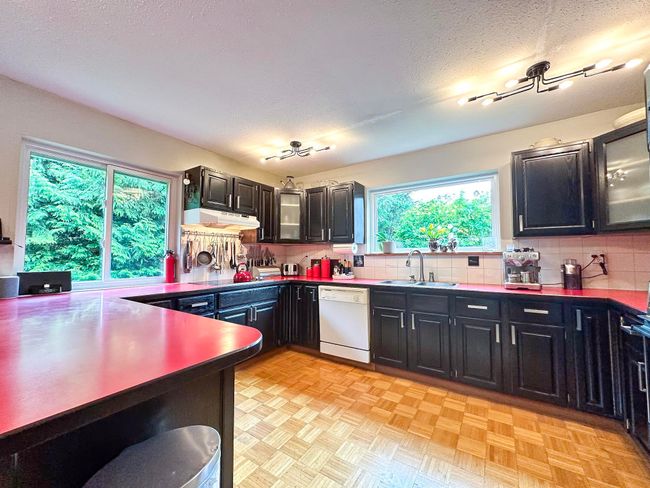 41260 Meadow Avenue, House other with 4 bedrooms, 3 bathrooms and 6 parking in Squamish BC | Image 23